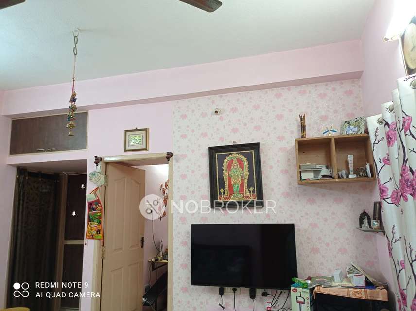 2 BHK Flat In Srivari Apartments, Porur For Sale  In Mugalivakkam