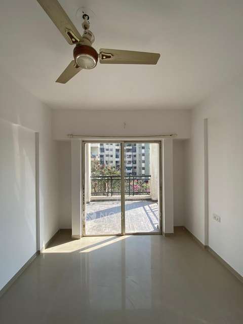 2 BHK Flat In Maple Woodz, Wagholi For Sale  In Wagholi