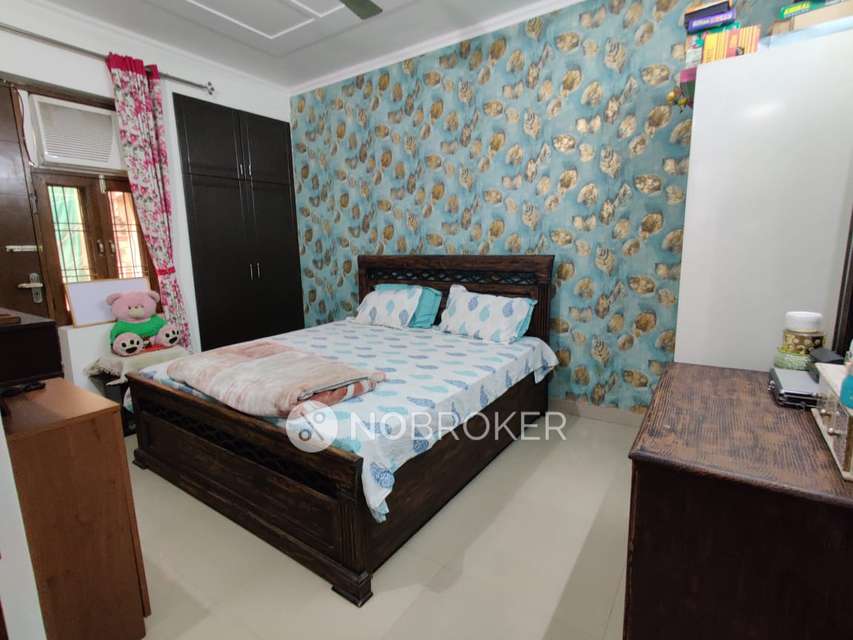 3 BHK Flat In Sainik Colony For Sale  In Sector - 49