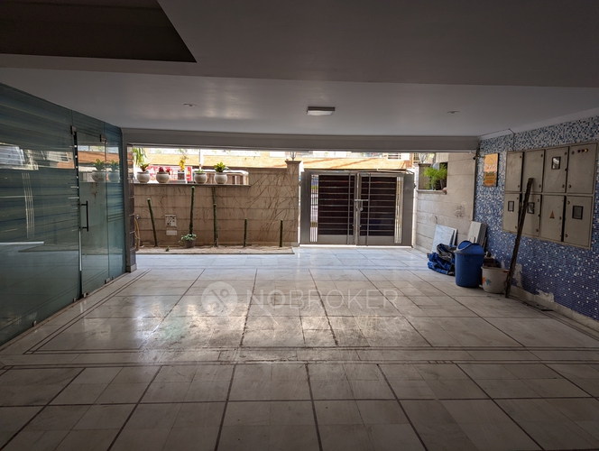 Standalone Building Pitam Pura Rent WITHOUT BROKERAGE Semifurnished