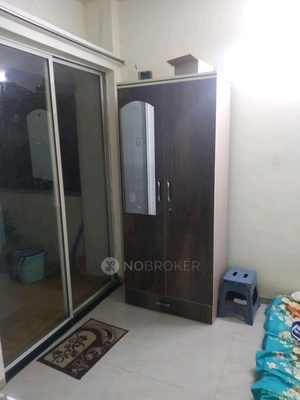 1 BHK Flat In Greenfield Cooperative Housing Society for Rent  In Amanora Park Town, Hadapsar