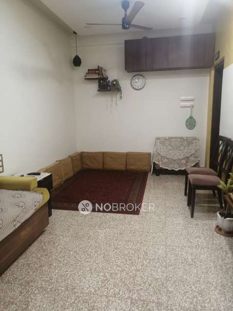 1 BHK Flat For Sale  In Santacruz West