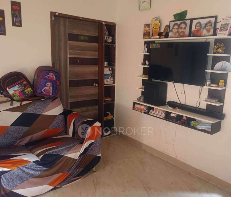 1 RK Flat In Nivruti Heights Society  For Sale  In Mundhwa