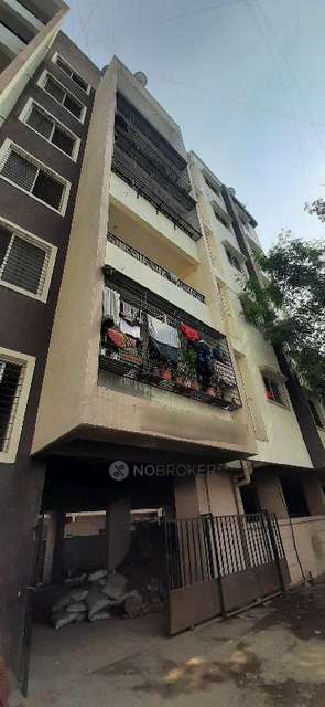 1 RK Flat In Nivruti Heights Society  For Sale  In Mundhwa