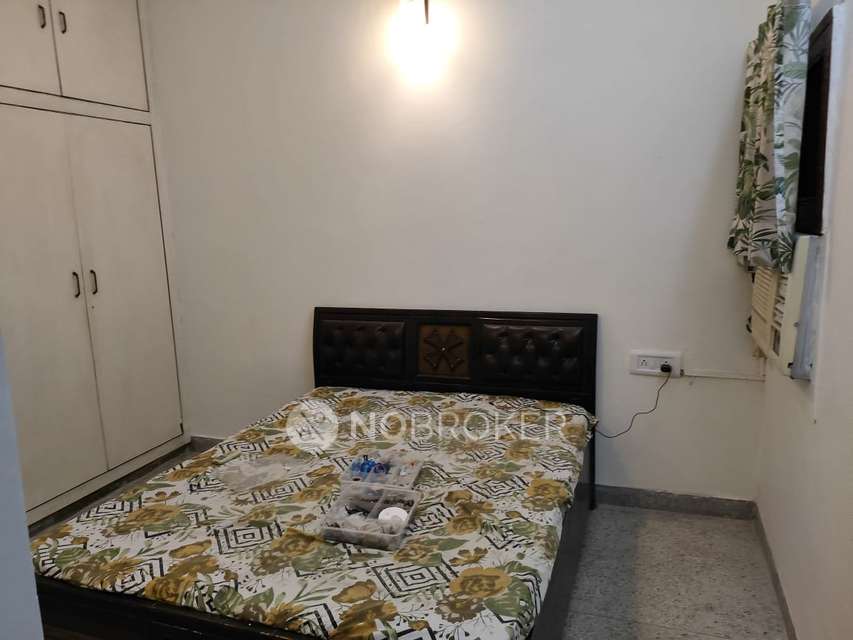 2 BHK Flat In Dda Flats for Rent  In Shalimar Bagh