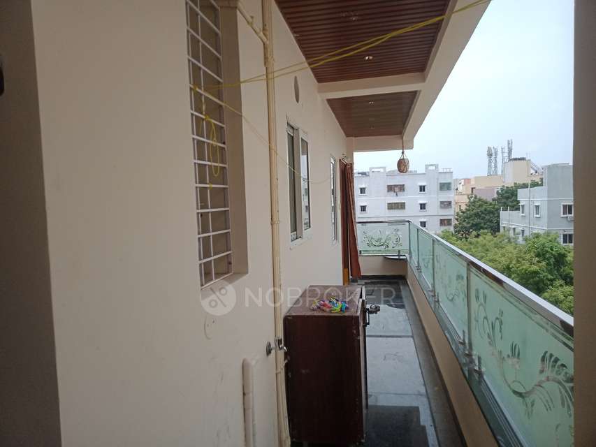 2 BHK Flat In Vishnu Nivas, Gayatri Nagar For Sale  In Borabanda