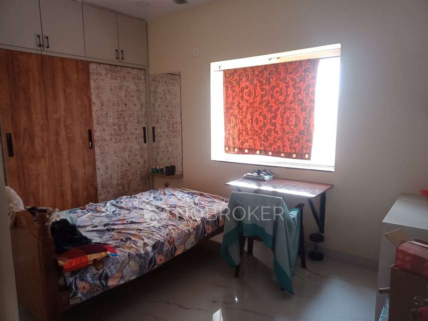 2 BHK Flat In Vishnu Nivas, Gayatri Nagar For Sale  In Borabanda