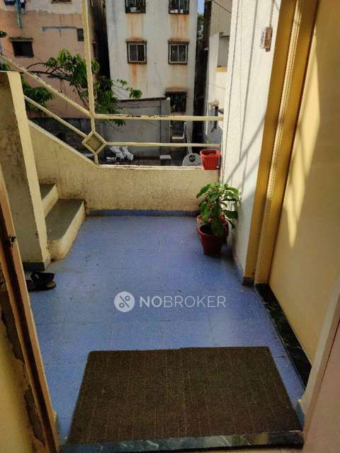 Single Room for Male In 1 BHK  In Apartment  In Lane Number 3, Karve Nagar