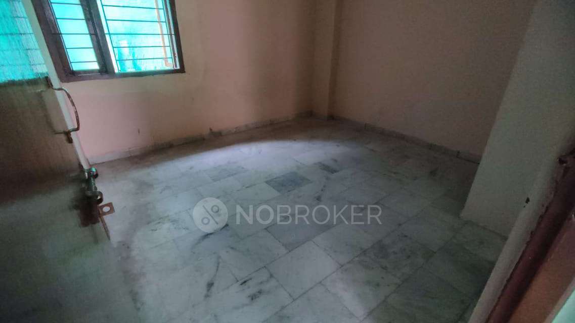 2 BHK Flat In Madina Tower For Sale  In New Mallepally