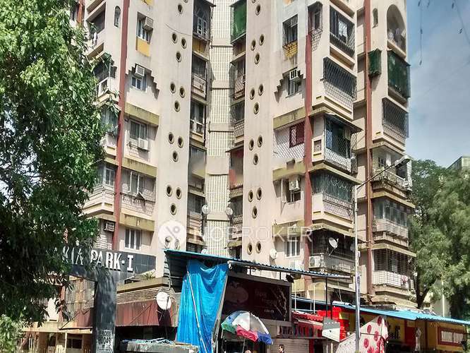 3 BHK Flat In Kanakia Park For Sale  In Kandivali East
