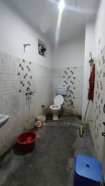 2 BHK Flat In Radha Krishna Apartment  For Sale  In Shastri Nagar