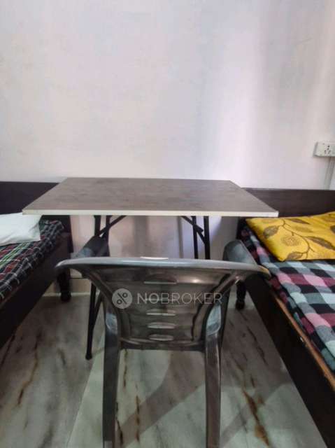 PG for Anyone in Saket Metro Station