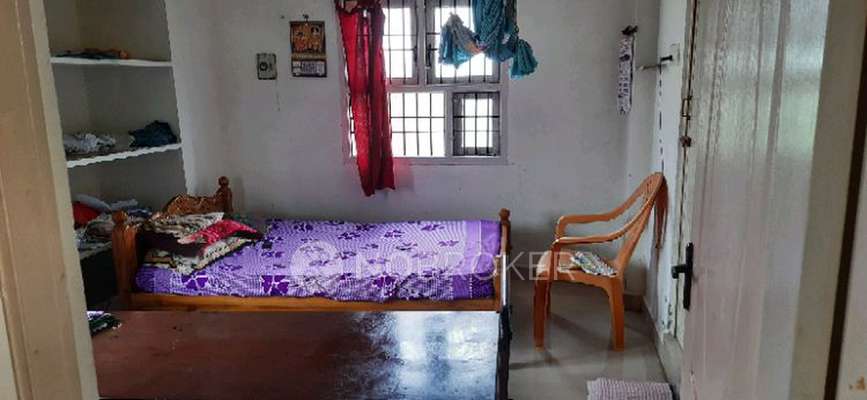 3 BHK House for Rent  In Alapakkam Main Road, Porur