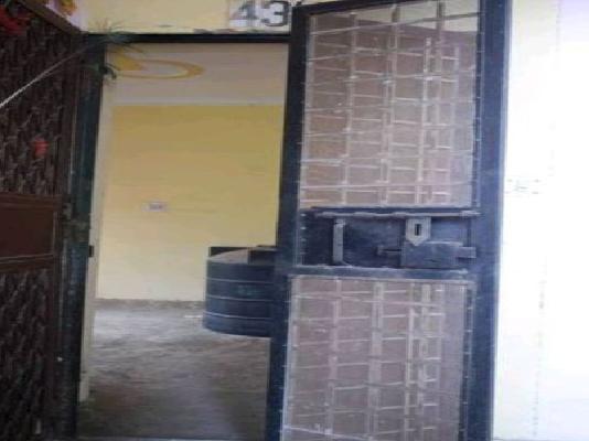 1 BHK Flat In Glorious Apartment For Sale  In Bakkarwala