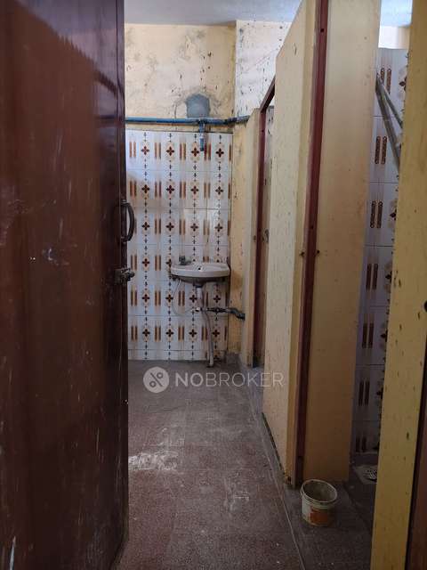 Godown/Warehouse in Gerugambakkam, Chennai for sale 