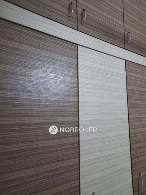 2 BHK Flat In Pradeep Cooperative Housing Society For Sale  In Bandra West