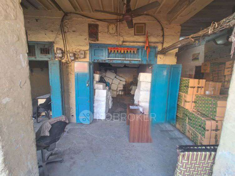 Shop in Kamla Market, Delhi for sale 