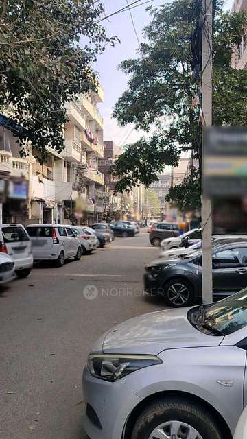 1 BHK Flat In Janatha Flats For Sale  In Pitampura