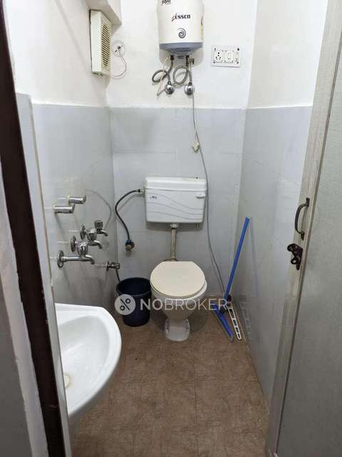 1 RK Flat In Dda Janta Flats For Sale  In Sector 16b Dwarka