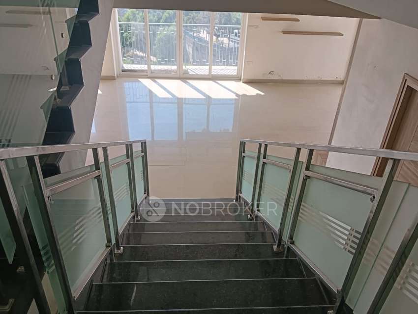 4+ BHK Flat In Mytas Hill County For Sale  In Nizampet