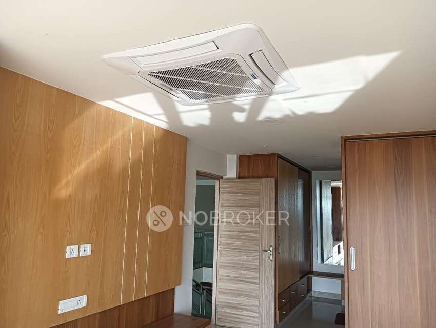 4+ BHK Flat In Mytas Hill County For Sale  In Nizampet