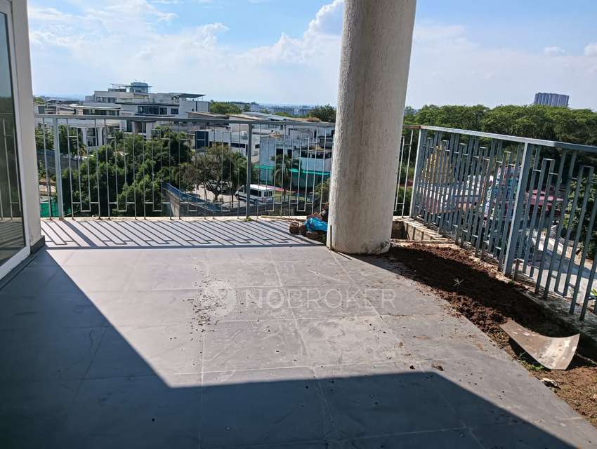 4+ BHK Flat In Mytas Hill County For Sale  In Nizampet