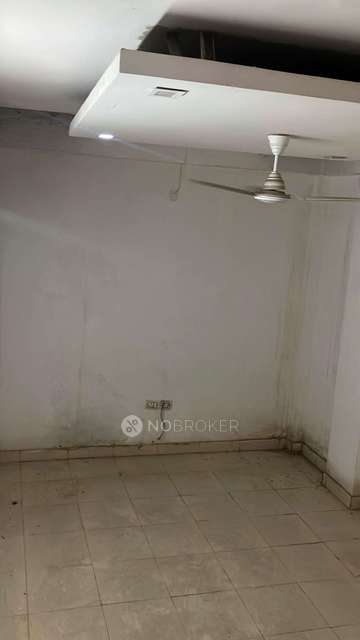 Godown/Warehouse in Sangam Vihar, Delhi for Rent 