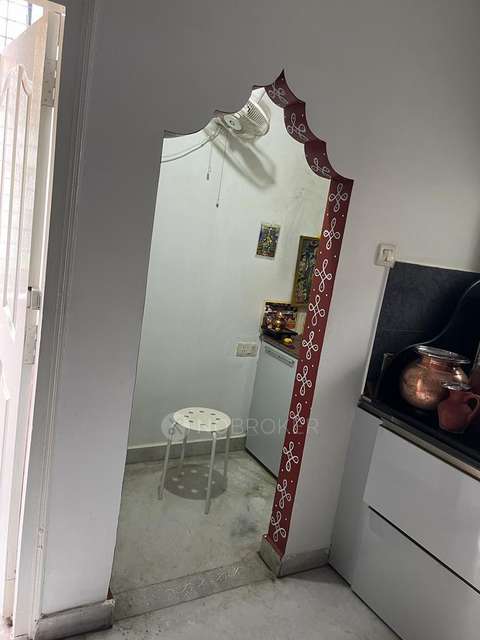 4+ BHK Flat For Sale  In Venkatesh Pogartha, 6-1-297a