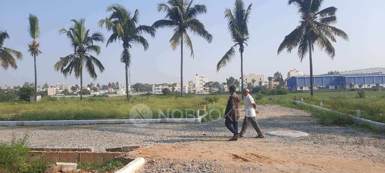 Plot For Sale  In Lake View In Sakalavara Road