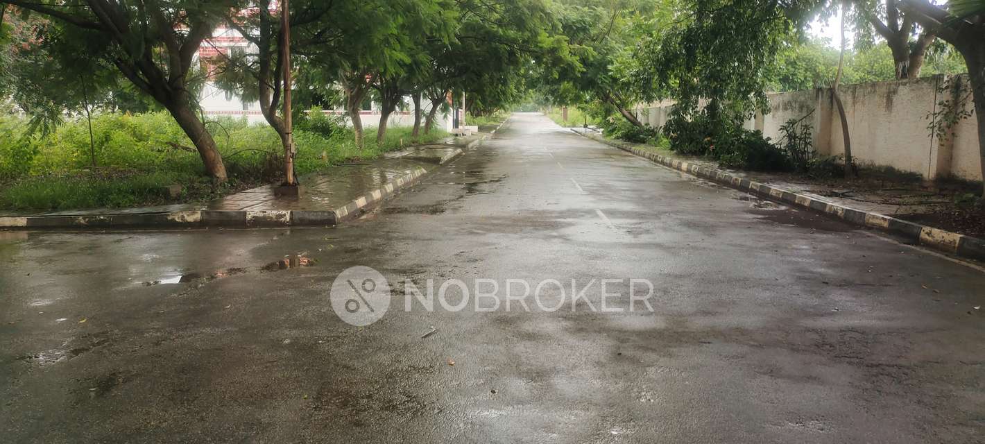 Plot For Sale  In Slv Shri Krishna Garden In Bannerghatta Road