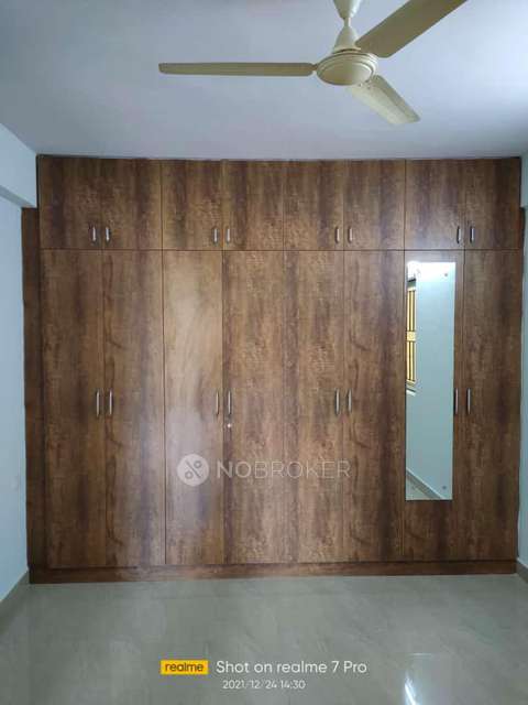 2 BHK Flat In Pearlite Lakeside Apartment, Parappana Agrahara For Sale  In Parappana Agrahara