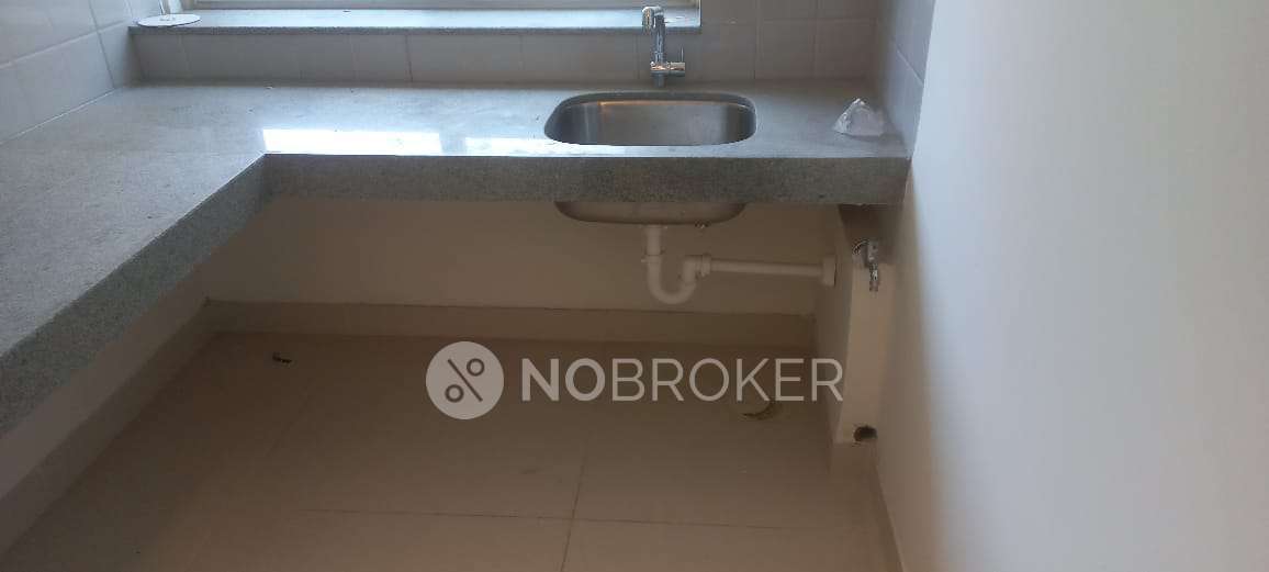 1 BHK Flat In Shapoorji Sarova, Kandivali East for Rent  In Kandivali East