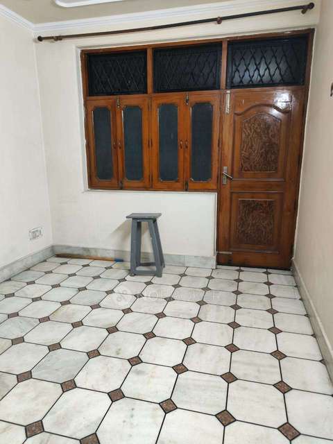 3 BHK Flat In Dda Flat Shalimar Bagh For Sale  In Shalimar Bagh