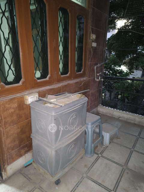 3 BHK Flat In Dda Flat Shalimar Bagh For Sale  In Shalimar Bagh