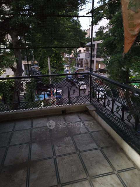 3 BHK Flat In Dda Flat Shalimar Bagh For Sale  In Shalimar Bagh