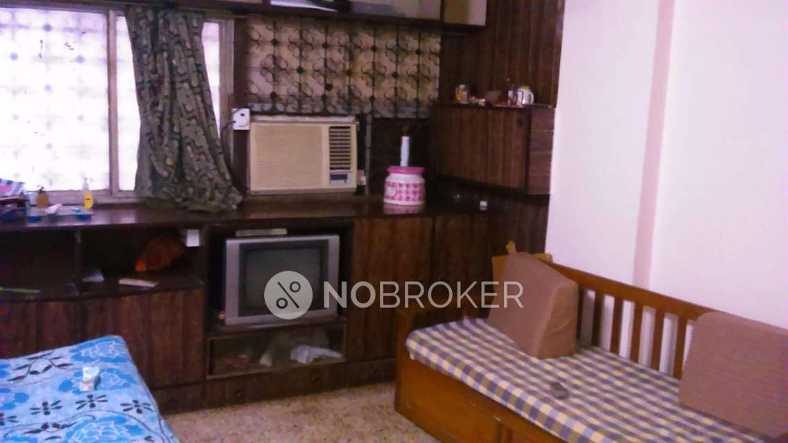 2 BHK Flat In Sylvan Apartments For Sale  In Mahim West