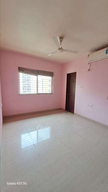 3 BHK Flat In Park Express  For Sale  In Baner