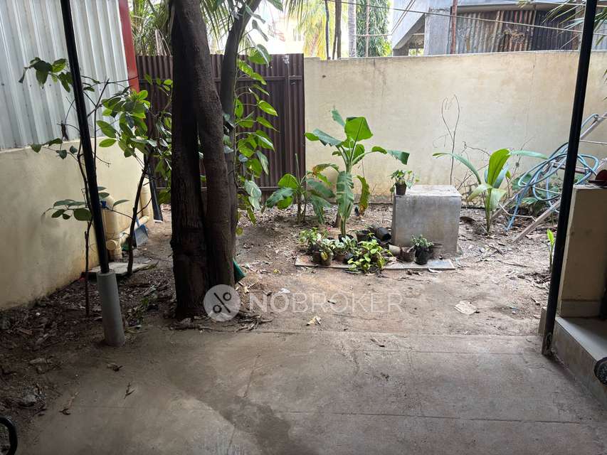 1 BHK House for Rent  In Main Road, Velachery