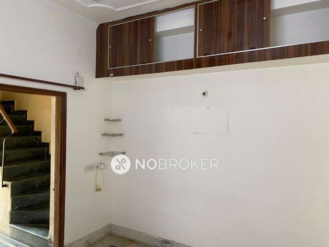 2 BHK Flat for Rent  In Sector 46