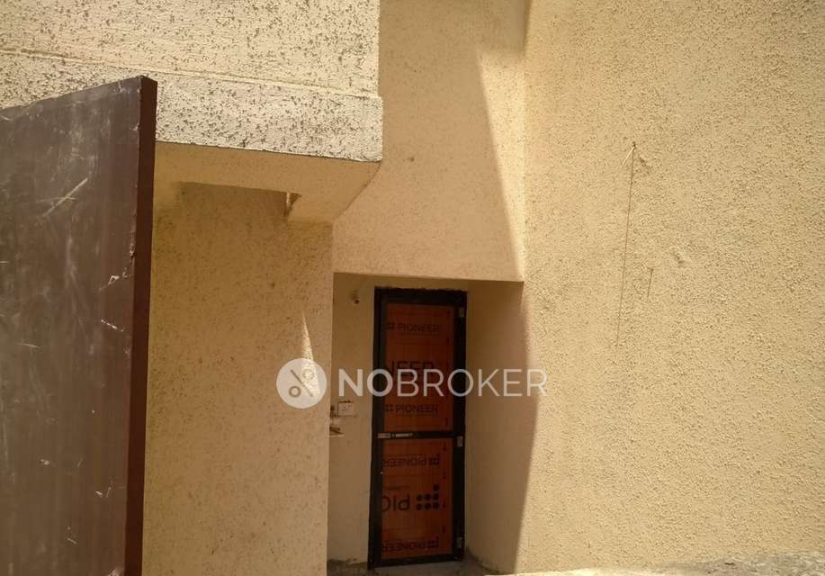 2 BHK Flat In Nalanda Society For Sale  In Thane