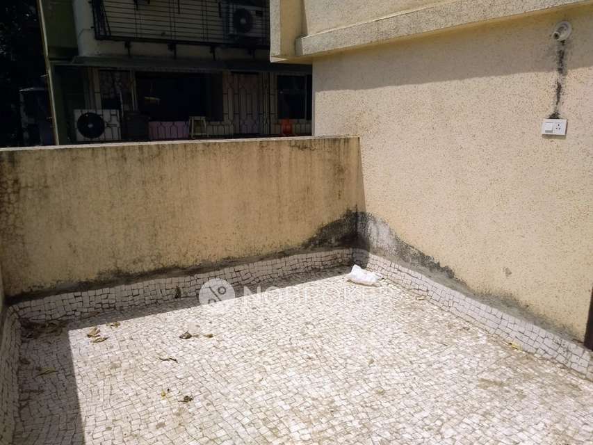 2 BHK Flat In Nalanda Society For Sale  In Thane