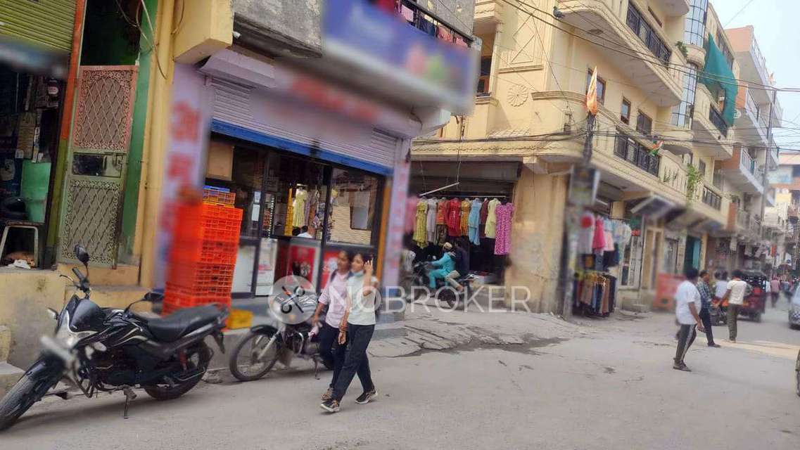 Shop in Uttam Nagar, Delhi for sale 