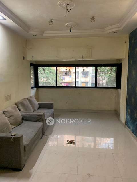 1 BHK Flat In Parijat Chs For Sale  In  Kandivali West