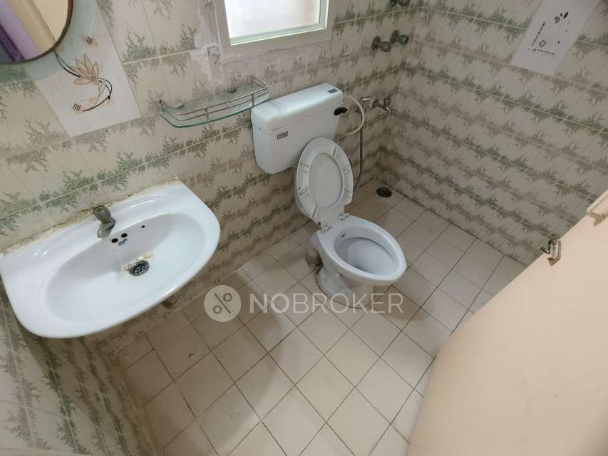 2 BHK Flat In Jalashivdarshan Apartments For Sale  In Jp Nagar