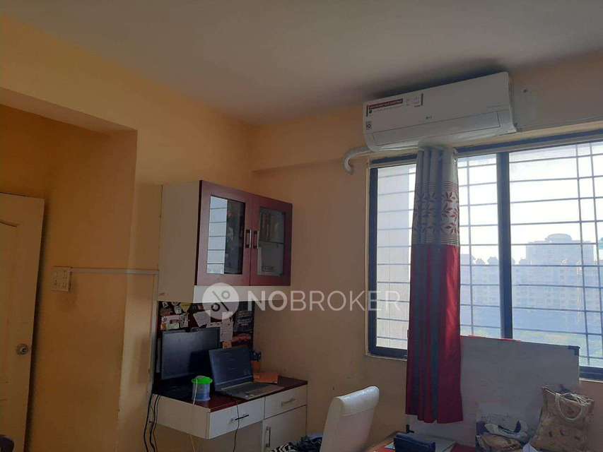 2 BHK Flat In Archana Hill Town For Sale  In Kausar Baugh