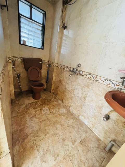 2 BHK Flat In Spring Meadows Co Operative Hosing Society for Rent  In Pimple Nilakh