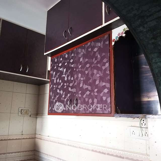 1 BHK Flat In Shri Ganesh Towers Chs For Sale  In Shivanya Store, Shivneri Building, Gaondevi Market Rd, Naik Wadi, Ghantali, Thane West, Thane, Maharashtra 400602, India