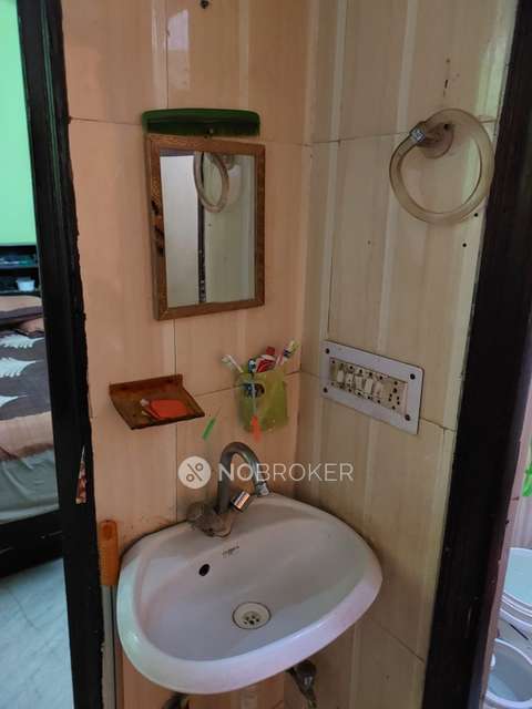 2 BHK Flat In Standalone Building  For Sale  In Uttam Nagar