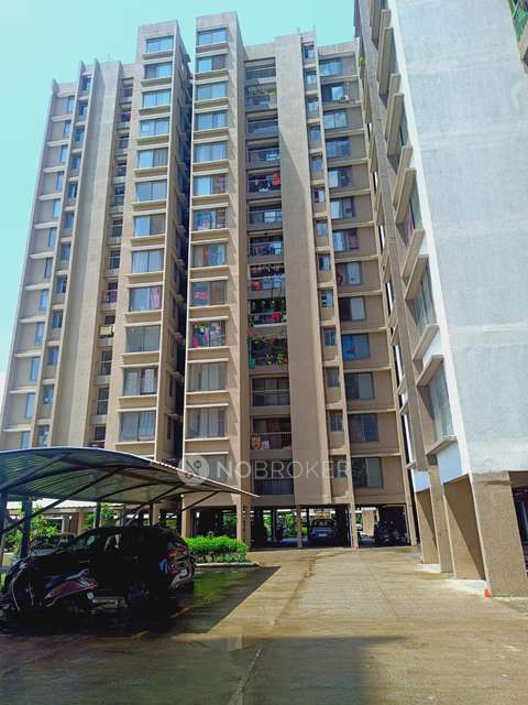 3 BHK Flat In Skyi Star Town for Rent  In Bhukum