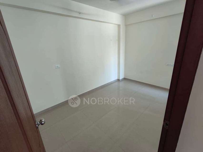 3 BHK Flat In Skyi Star Town for Rent  In Bhukum